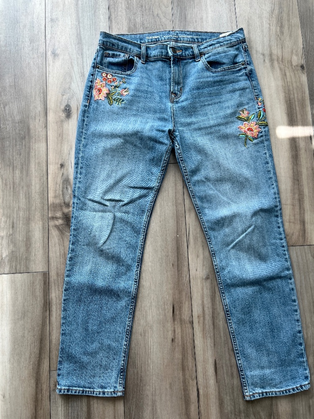 Old navy Denim with flower embroidery, Size 8, Boyfriend Straight - Picture 2 of 6